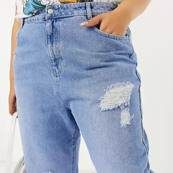 ASOS | Women’s | Plus Ripped Boyfriend Jean in Mid Wash Blue | Size: 20 - Picture 9 of 9